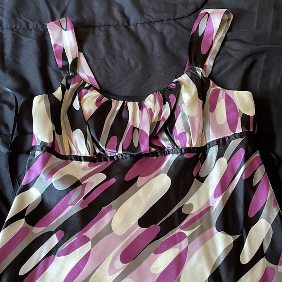 Cute sleeveless top - Picture 4 of 5